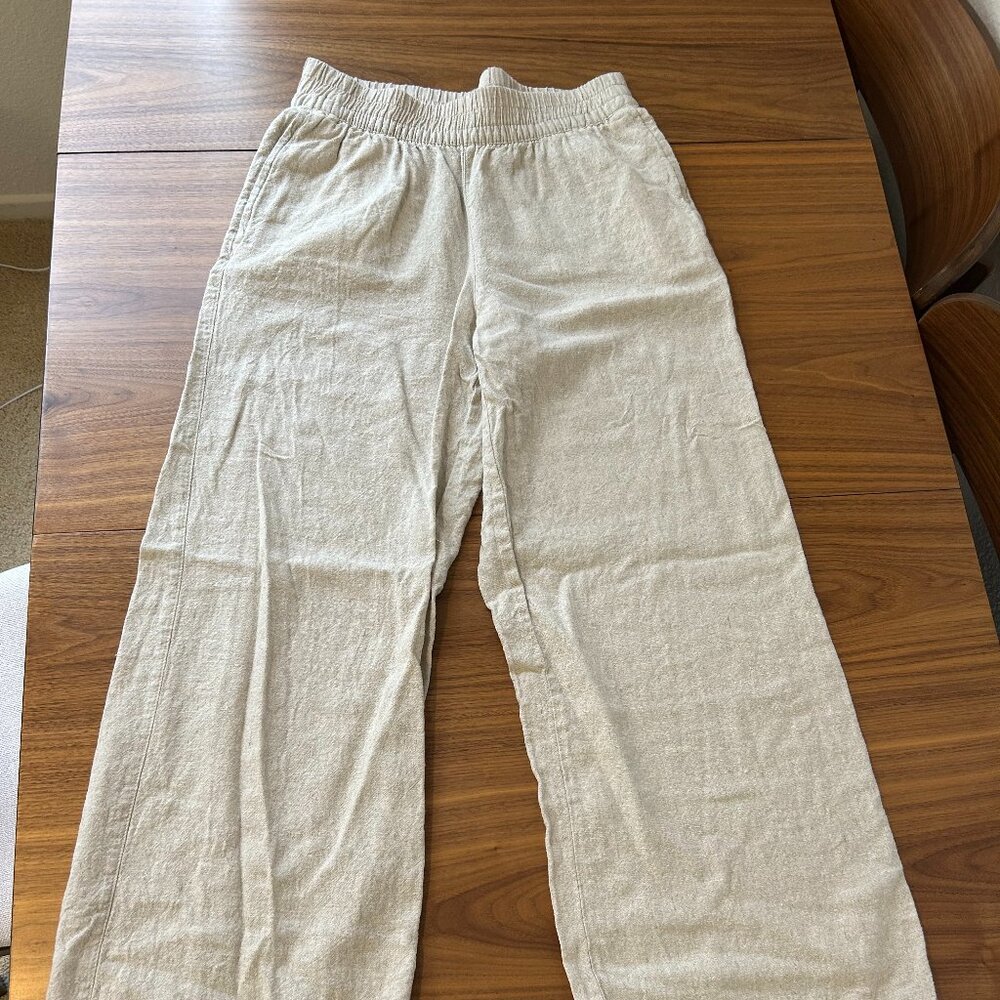 Wide-Leg Linen Pants